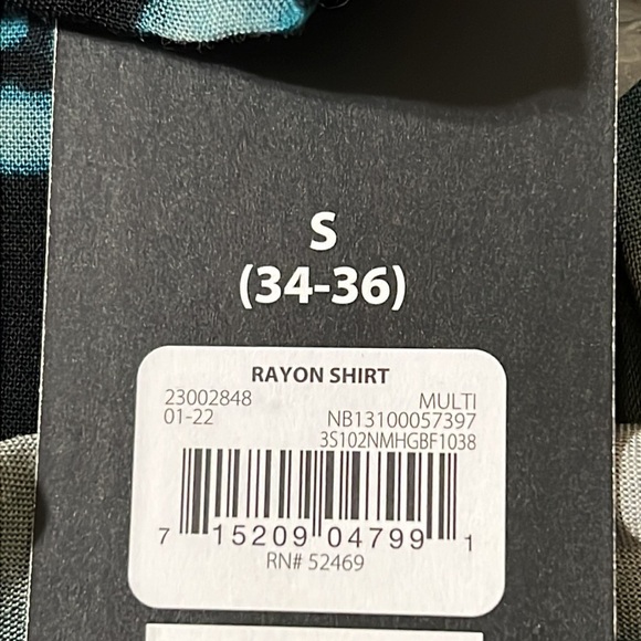 No Boundaries Men's Printed Shirt with Short Sleeves Size S (34/36) - Picture 6 of 6